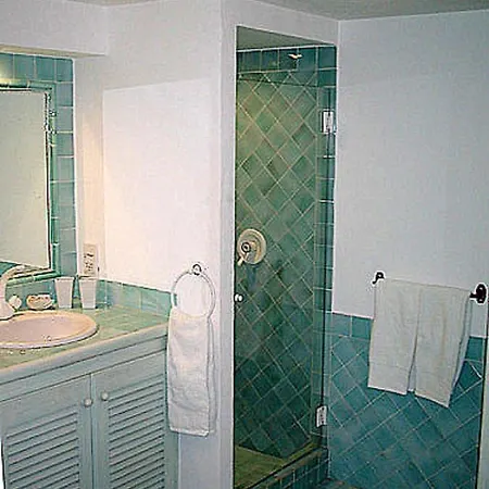 Elegant Flat Tropez With Terrace