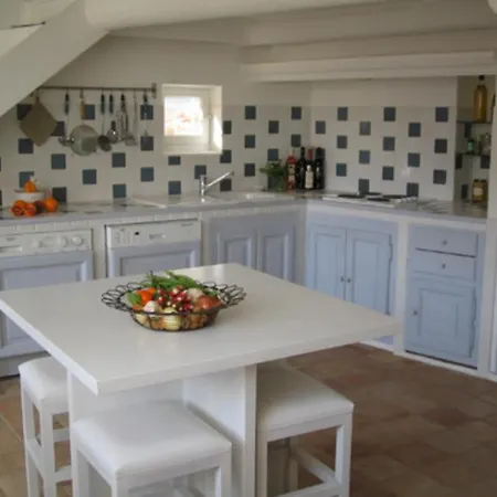 Elegant Flat Tropez With Terrace *