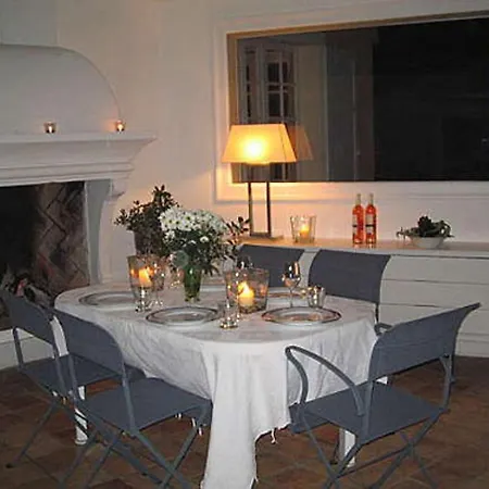 Elegant Flat Central Tropez With Terrace *