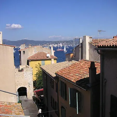 Elegant Flat Central Tropez With Terrace
