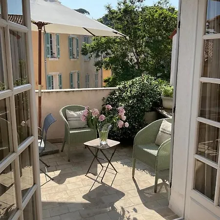 Elegant Flat Tropez With Terrace סן טרופז